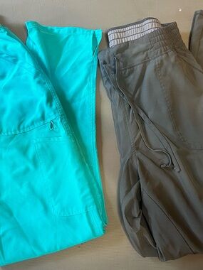 Set of 4 Scrub Pants (M)